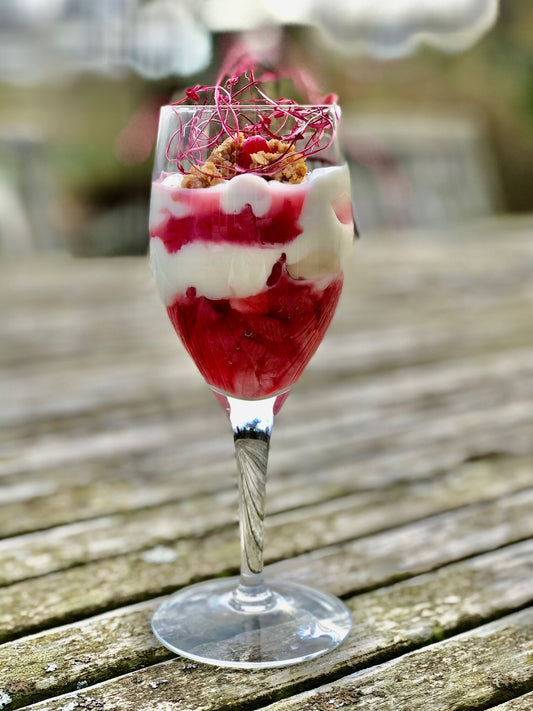 rhubarb, elderflower & greek yoghurt with oat crunch